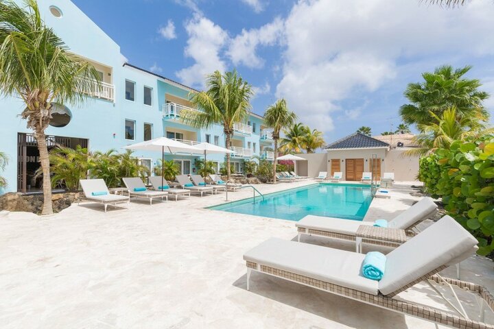 Curacao Dolphin Suites zwembad
