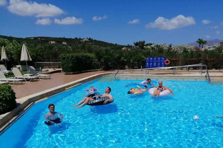 Kreta Eria Resort zwembad